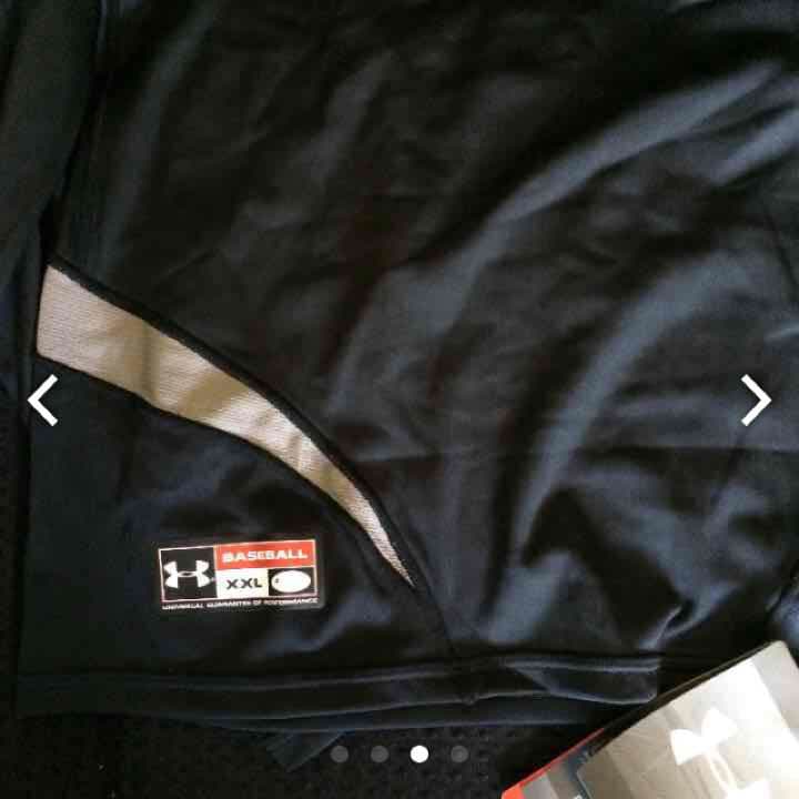 プロ野球選手 巨人 沢村投手 アンダーシャツ