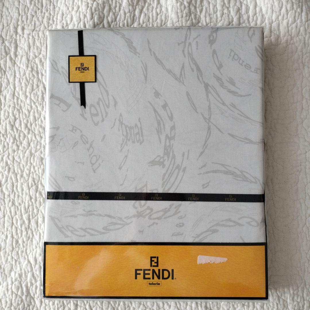 新品　フェンディ　コンフォーターケース　掛け布団カバー　150×210　2セット