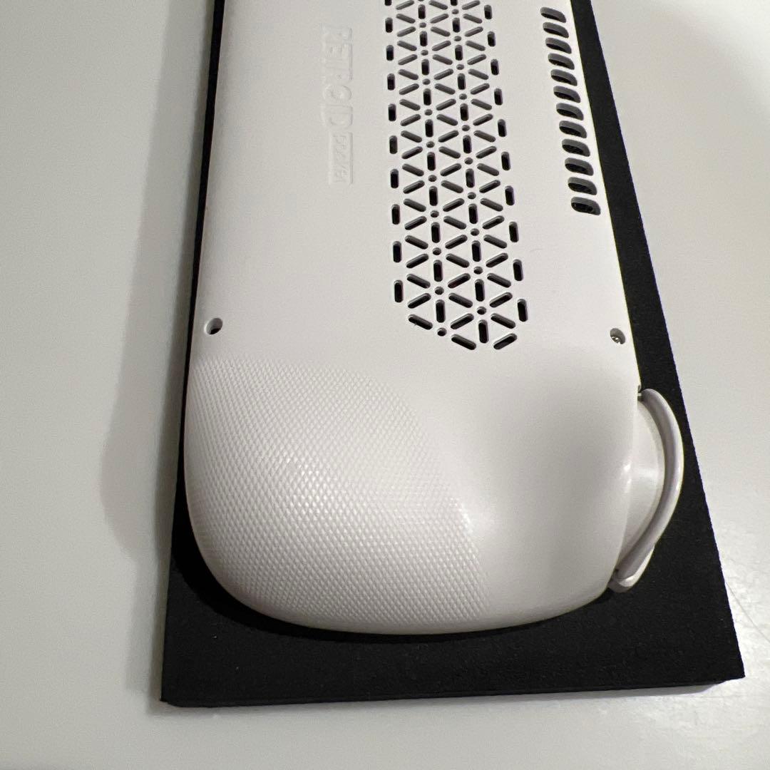 RETROID POCKET5 ホワイト　グリップ付き