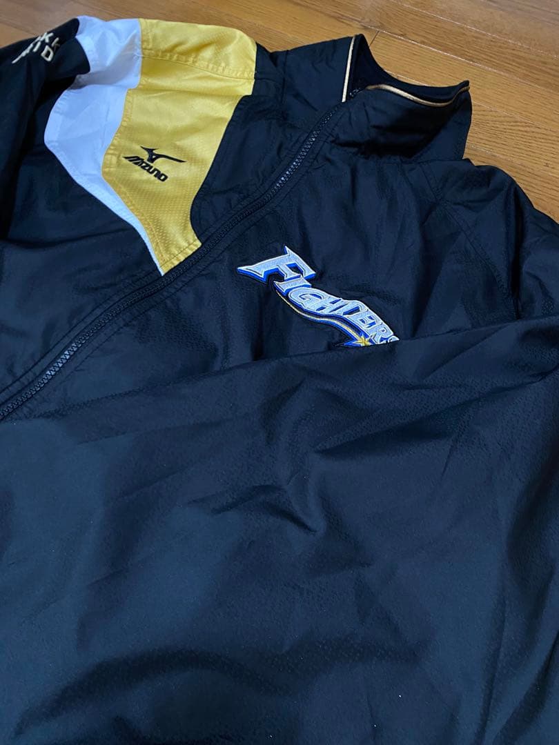 希少 ミズノプロ 日本ハムファイターズ ウィンドブレーカー ジャケット XO