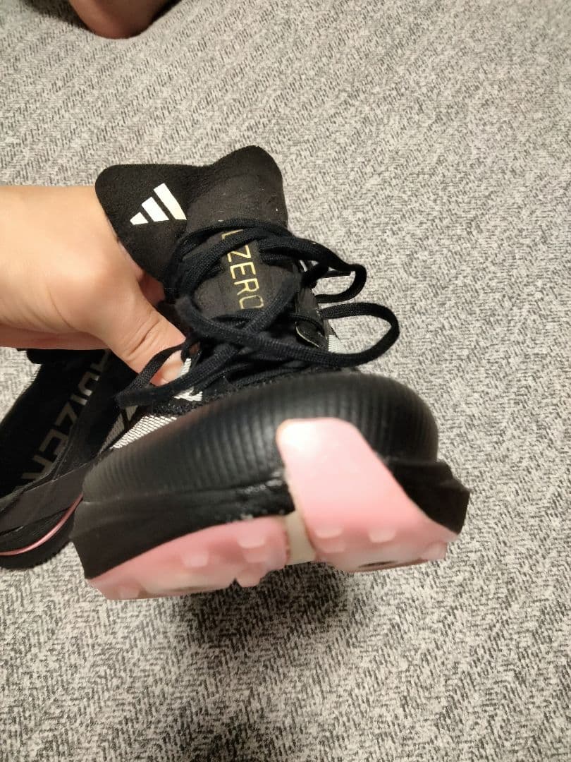 ADIZERO アバンチ　 スパイクシューズ ブラック/ホワイト 26.0cm