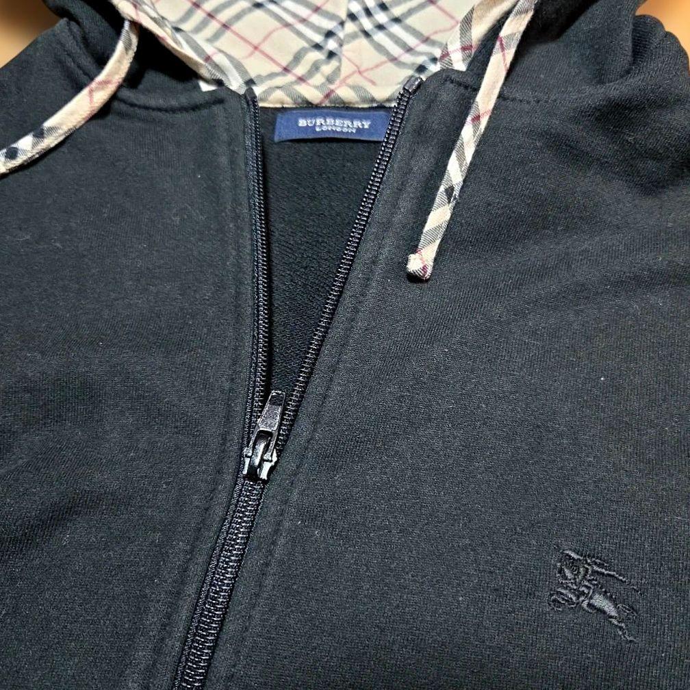 【BURBERRY LONDON 】フード付き 黒ジッパーパーカー Lサイズ