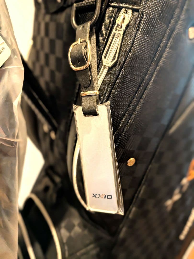 s*e様 新品　XXIO ゼクシオ　チェック柄 ゴルフバッグ 9.5型