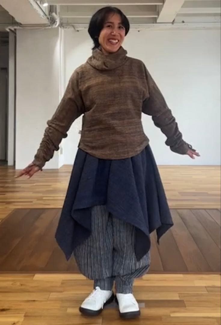 うさとの服  usaato ヘンプコットン 藍染め マルチウェイトップス 美品