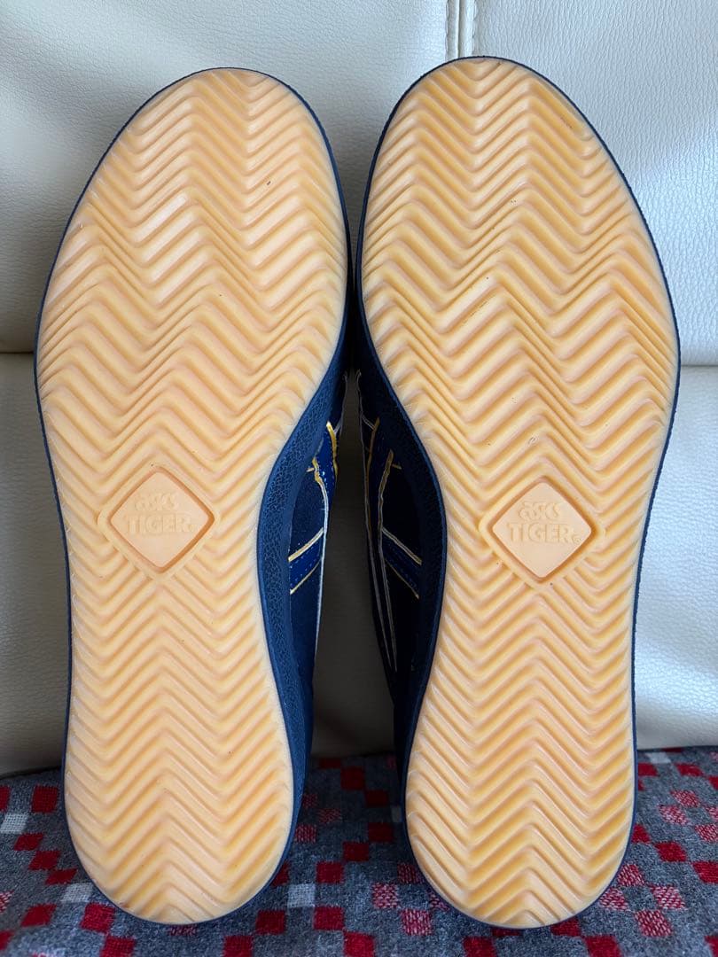 バレーボール審判、監督シューズ　ネイビー 27.0cm