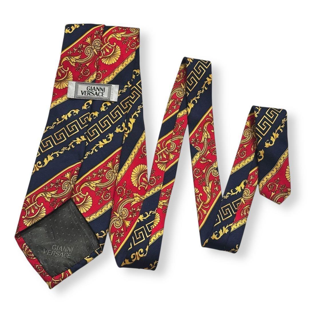 美品✨GIANNI VERSACE ネクタイ　グレカ　バロック　ゴージャス