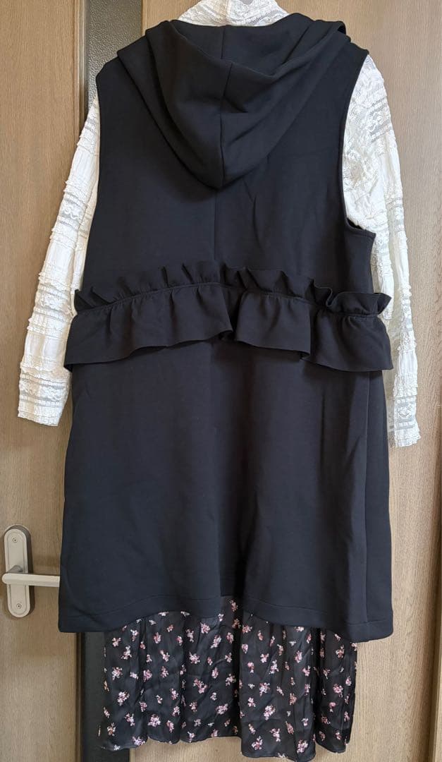 美品☆ローズティアラダンボールニットジレベスト黒大きいサイズ46