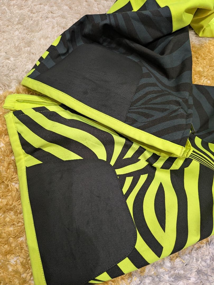 ONYONEオンヨネ 22-23モデル スキーウェア M ブラック/イエロー