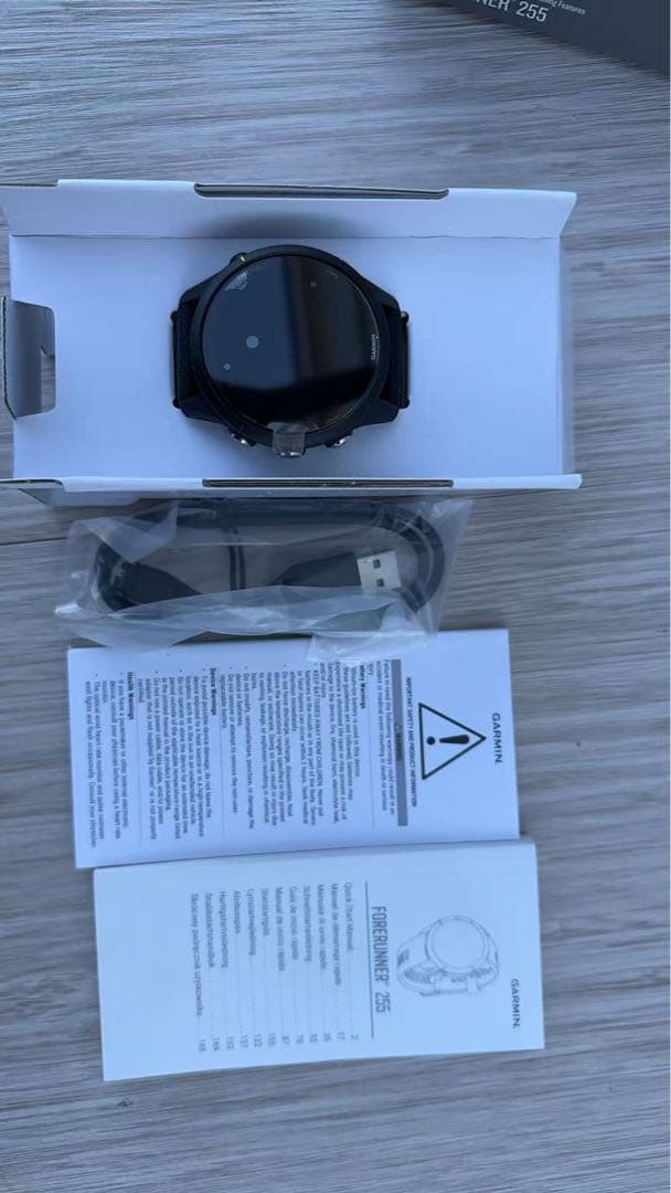 ラウンド用品・アクセサリー 010-02641-30 Garmin Forerunner 255 Music