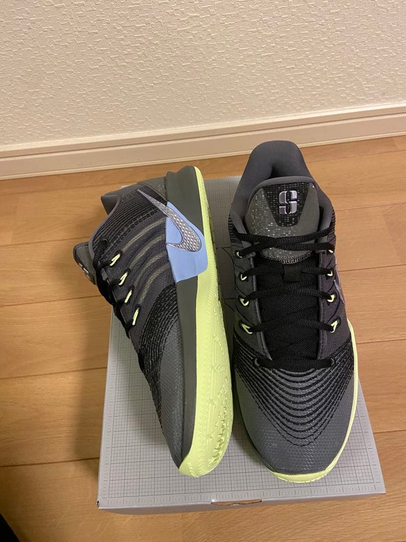 Nike ナイキ　サブリナ3EP