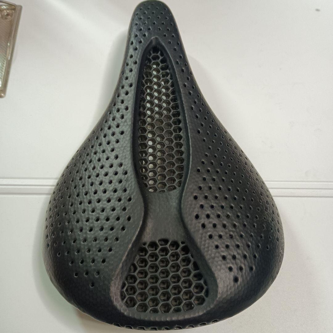 BUCKLOS 3Dプリントカーボンレール サドル