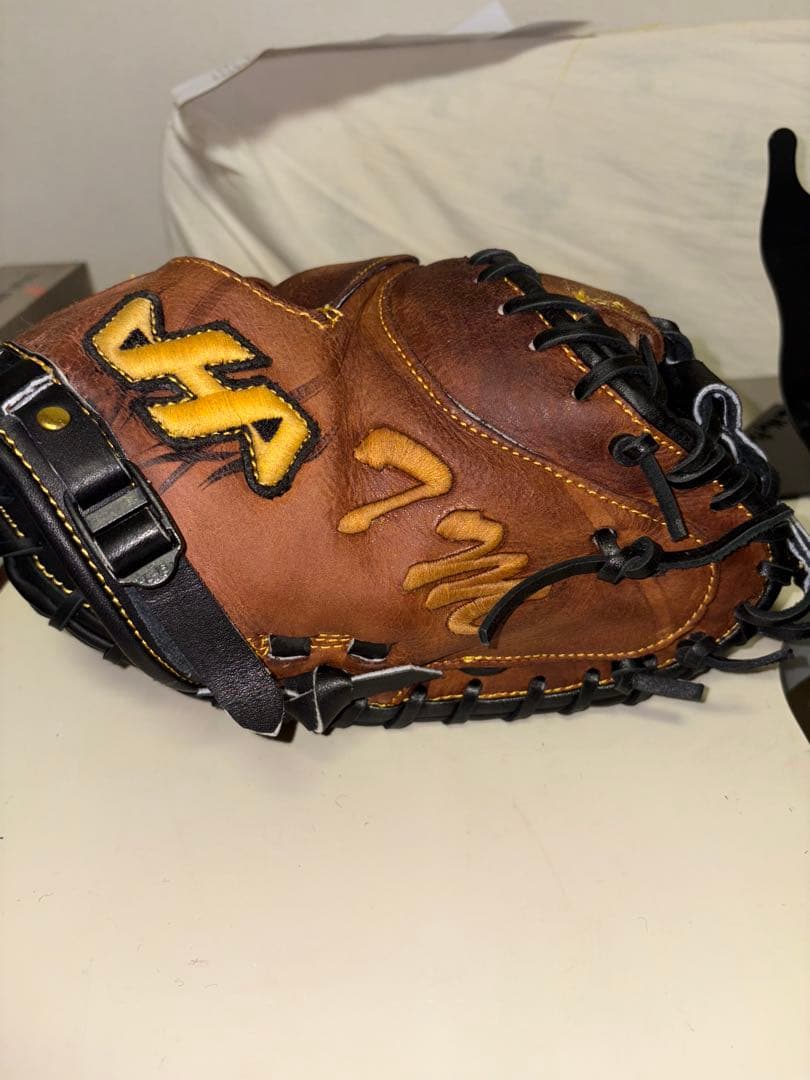 ハタケヤマ硬式キャッチャーミットオーダー　リペア品