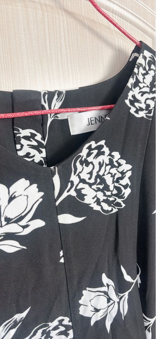 新品　JENNE　Luxe　フレアワンピース【限定品】