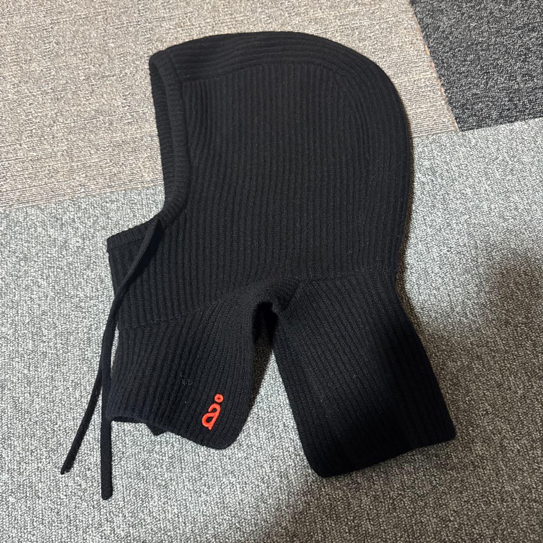 ナゴンスタンス　バラクラバ