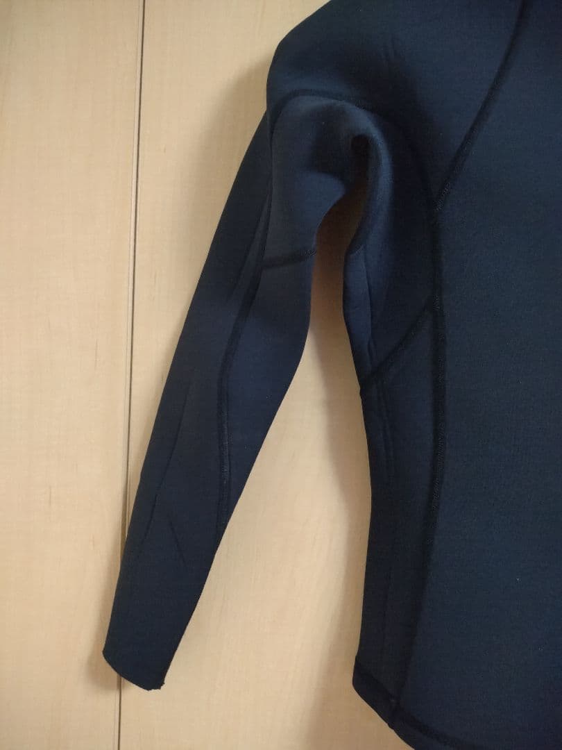 パタゴニア　サーフィン　タッパー　４