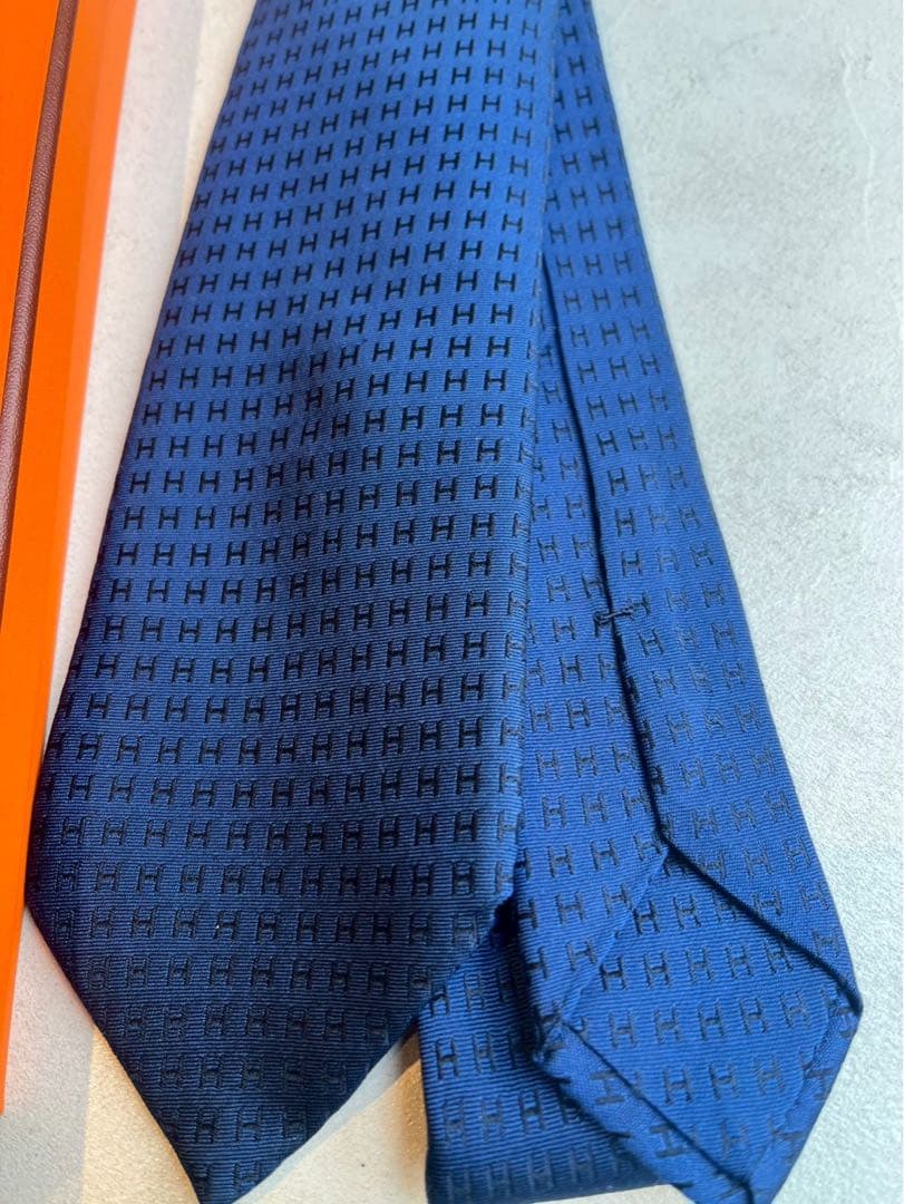 【新品未使用】HERMES ネクタイ ネイビー シルク100%