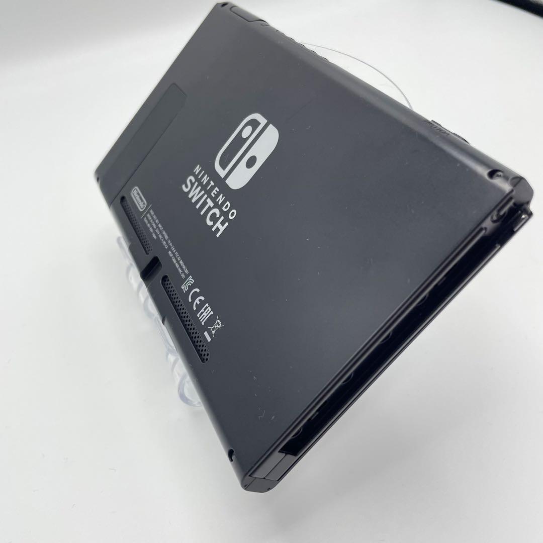 任天堂 Switch 本体　Nintendo スイッチ　本体のみ