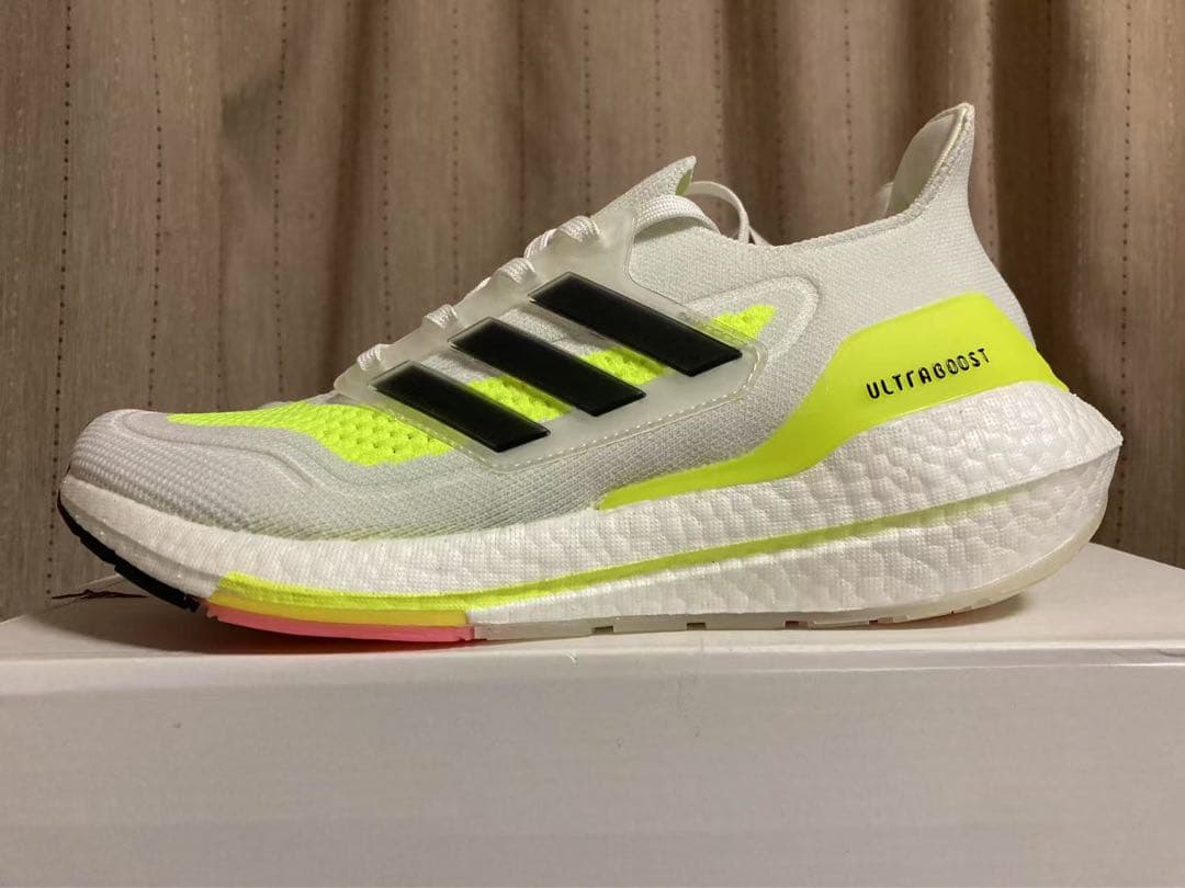 C*m様 adidas ULTRABOOST ホワイト/イエロー