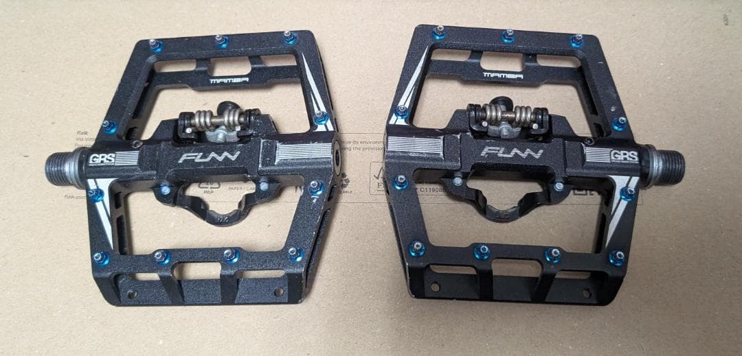 Funn マンバ (Mamba) ビンディング ペダル - 片面 SPD 対応