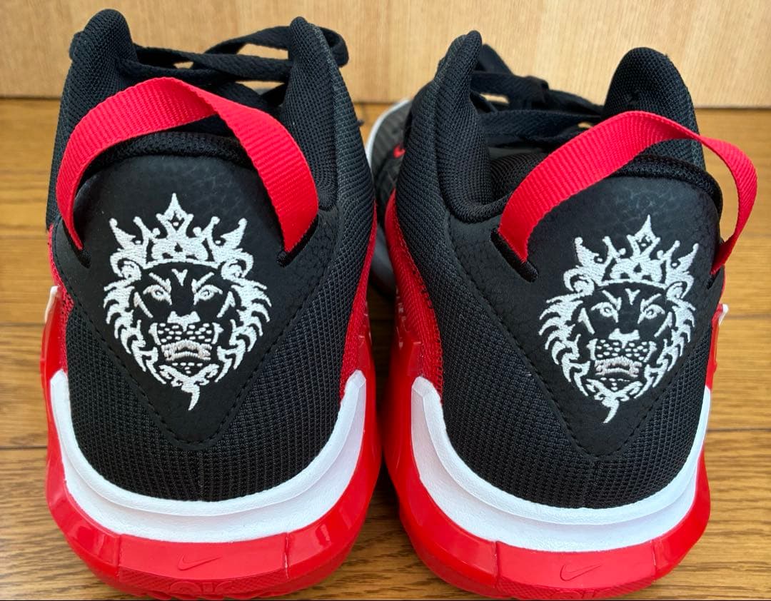 新品同様　Nike LeBron Witness 7 レブロン　バッシュ　赤　黒