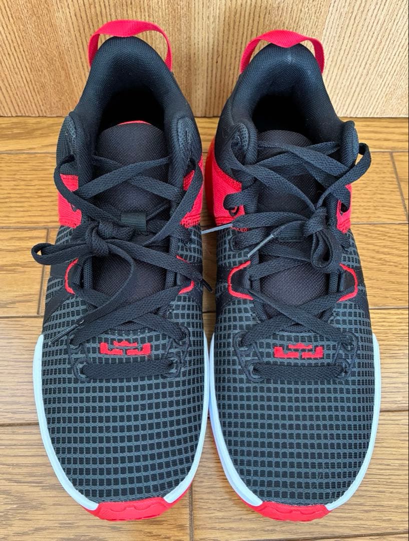新品同様　Nike LeBron Witness 7 レブロン　バッシュ　赤　黒
