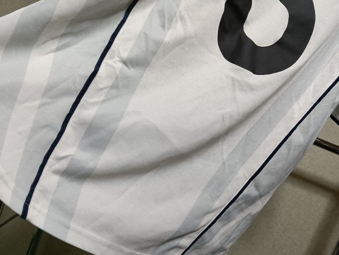 【激レア・ヴィンテージ正規品】インテル・ミラノ 01/02 アウェイユニフォーム