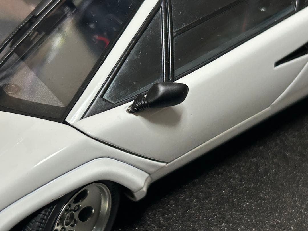 【難あり】ランボルギーニカウンタック5000S 白　1/18 オートアート