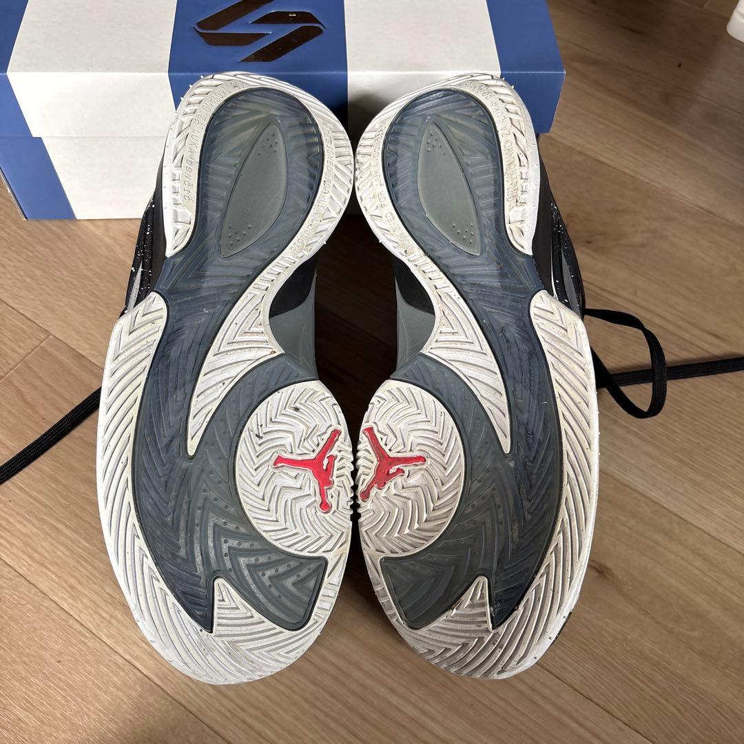 箱付きJORDAN LUKA3 28cm