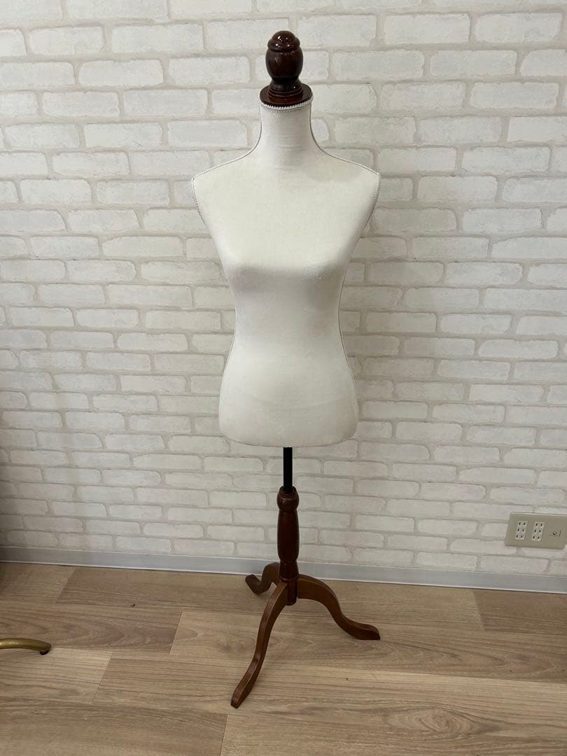 ファブリック・木製マネキン