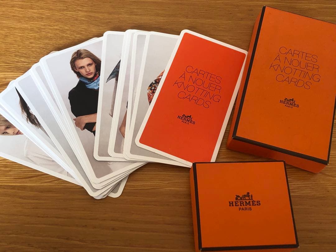 HERMÈS バンダナリング ドットデザイン(スカーフの使い方カード付き)