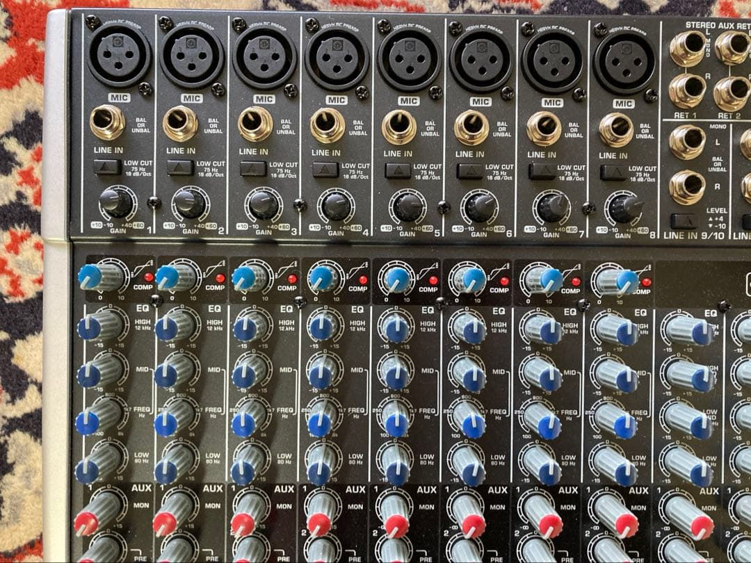 ベリンガーX2222USB　中古・美品