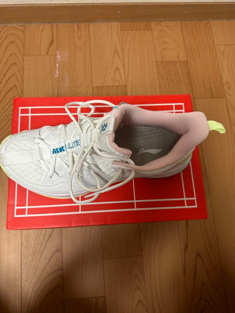 LI-NING バドミントンシューズ