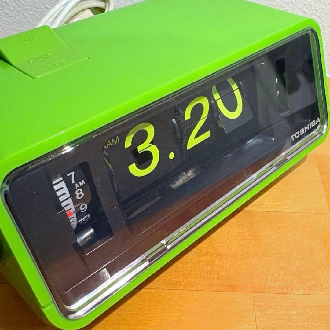 未使用　東芝　パタパタ時計　TCM-953 緑　TOSHIBA レトロ　昭和