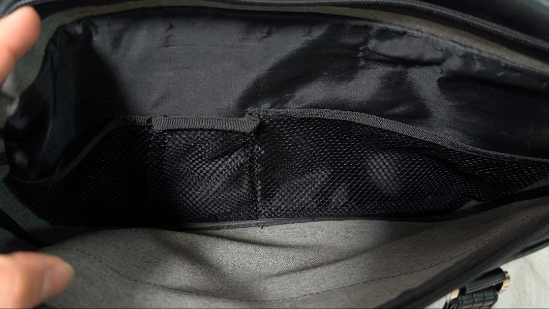 美品 EASTBOY スクールバッグ 黒 ブラック 桜女神　ピンク