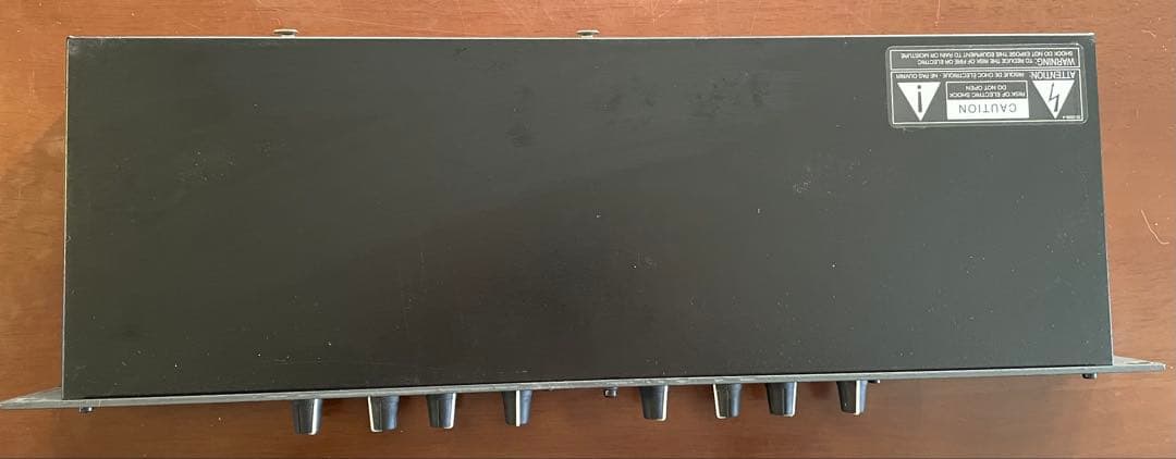 dbx 223XL チャンネルデバイダー アナログクロスオーバー