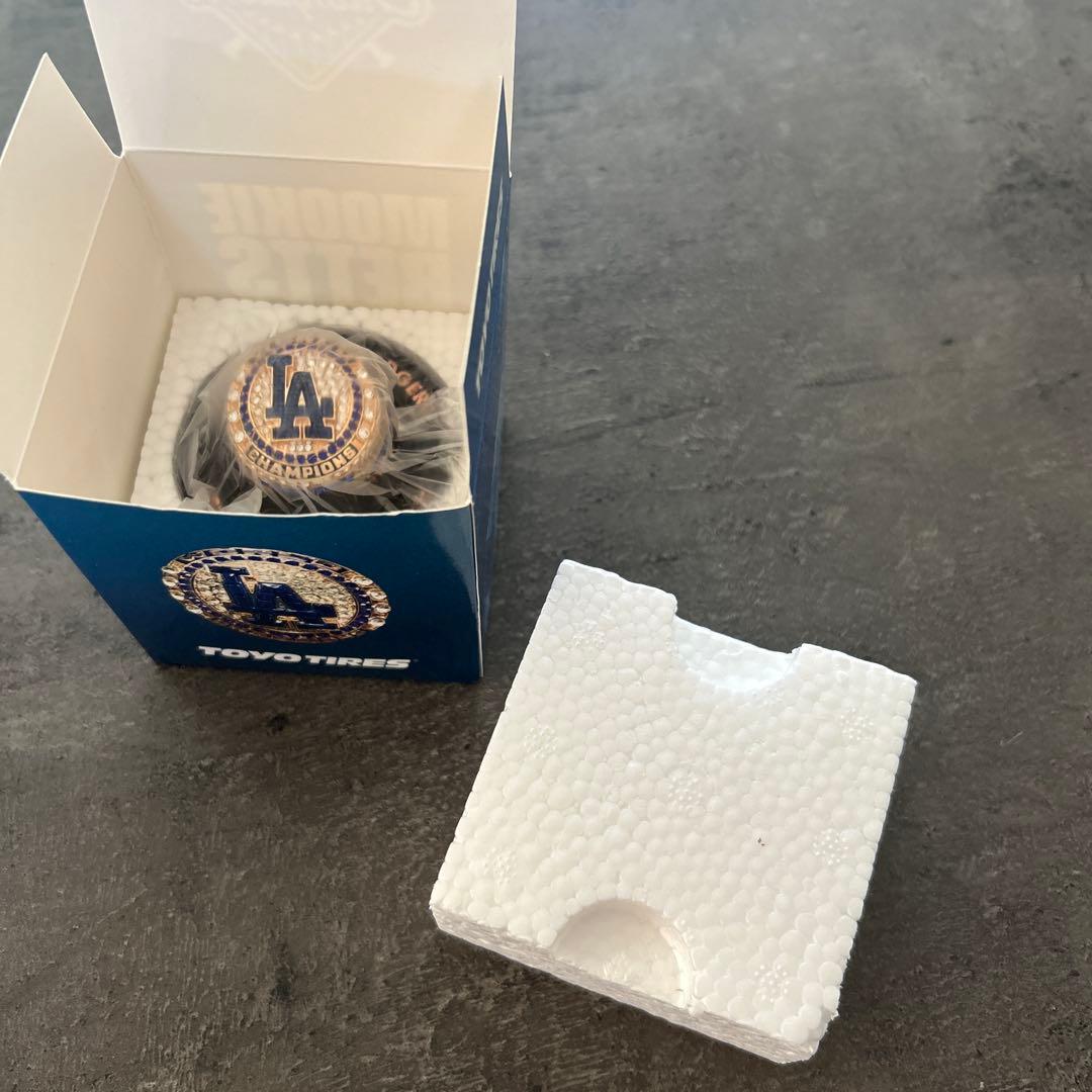 2025年8月25日来場者限定　ドジャース　ベッツ　ワールドチャンピオンリング