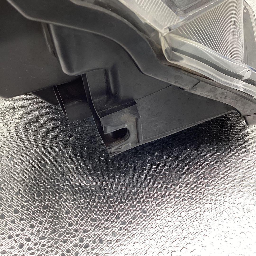 レクサス IS 20系　社外 VLAND 3眼 LED ヘッドライト