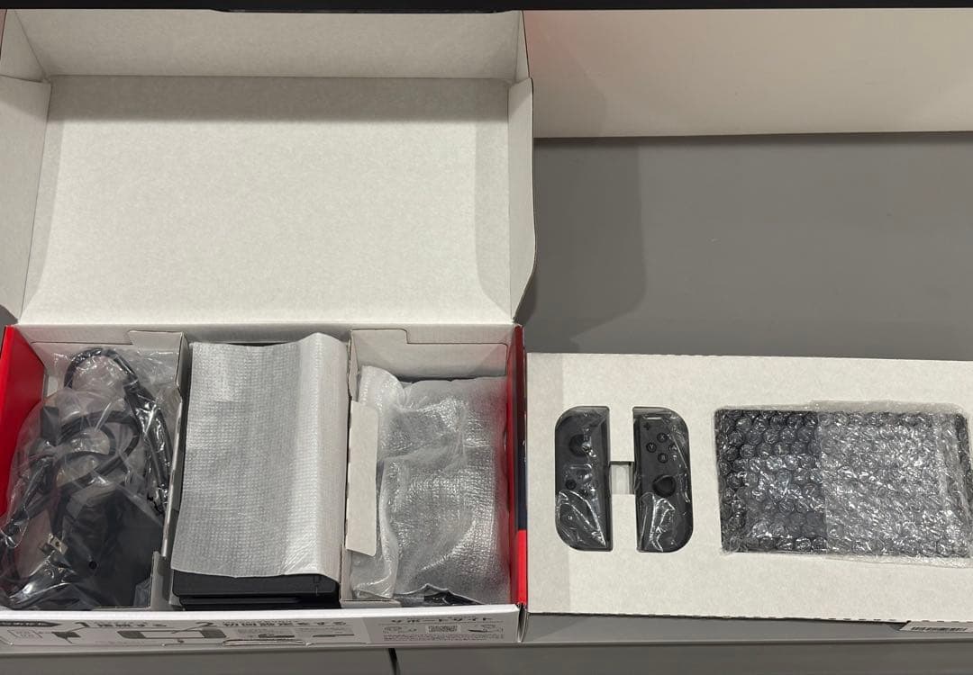 【箱付き/ 完品】Nintendo Switch 本体（バッテリー強化版）グレー