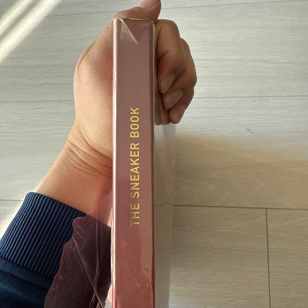 アート・デザイン・音楽 THE SNEKAER BOOK