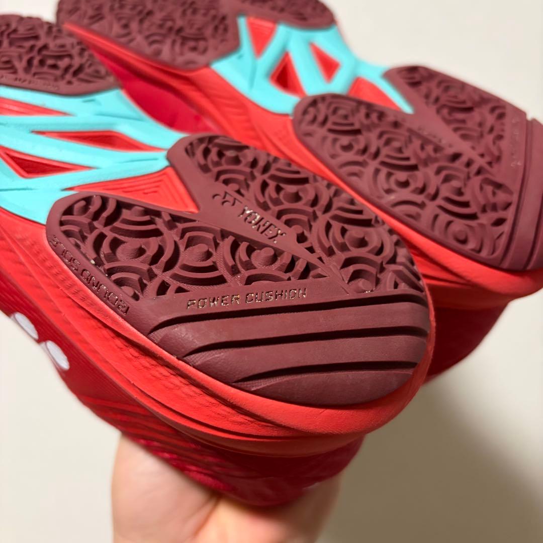 【極美品】 ヨネックス テニスパワークッションソニケージ25.5cm