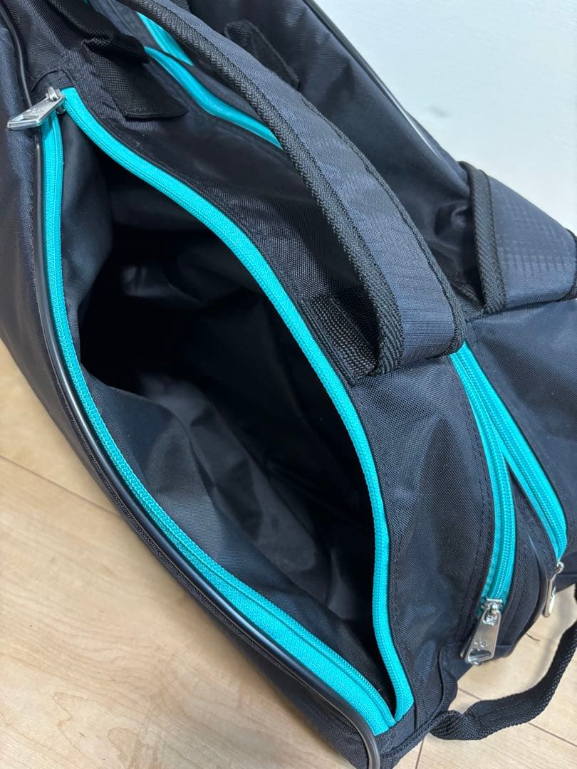 【美品】YONEX ラケットバッグ ブラック　ピーコックグリーン　部活