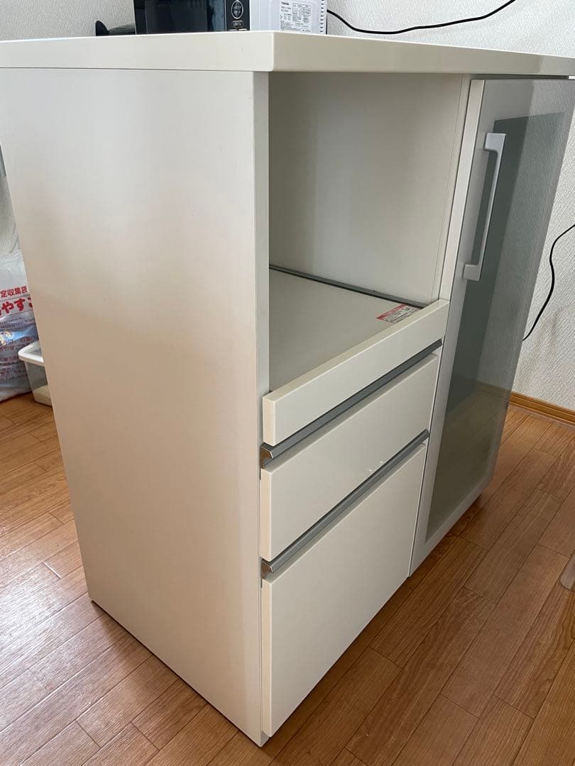 【4/26までの出品】ニトリ　レンジボード　食器棚　カップボード