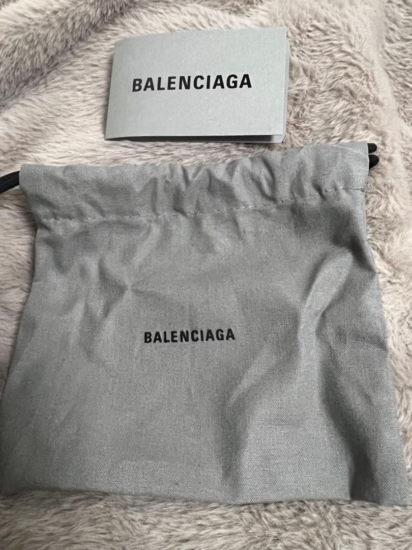 バレンシアガ　AirPods ケース