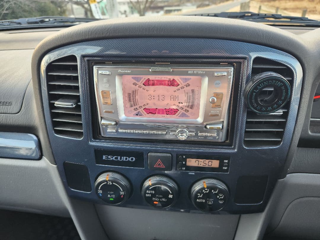 走行25,420km★スズキ　エスクード2.0パール　AT　4WD　ワンオーナー