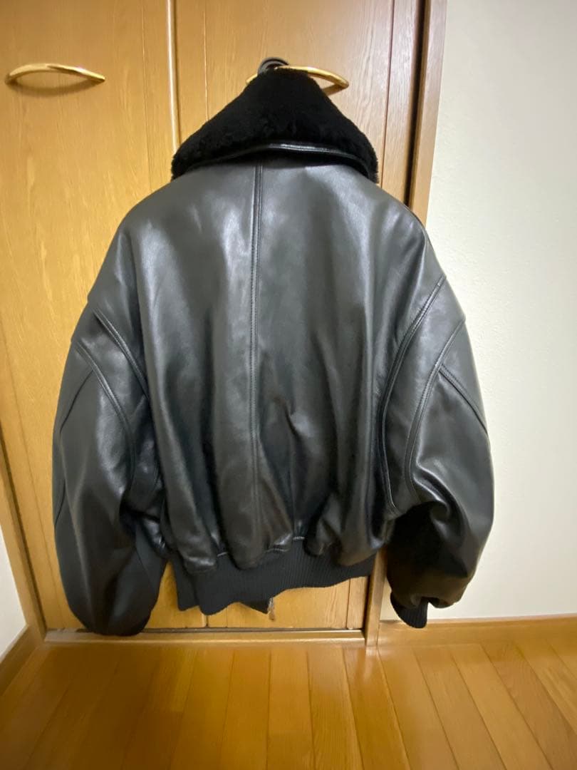 MAISON SPECIAL「シープレザームートンG-1フライトジャケット」