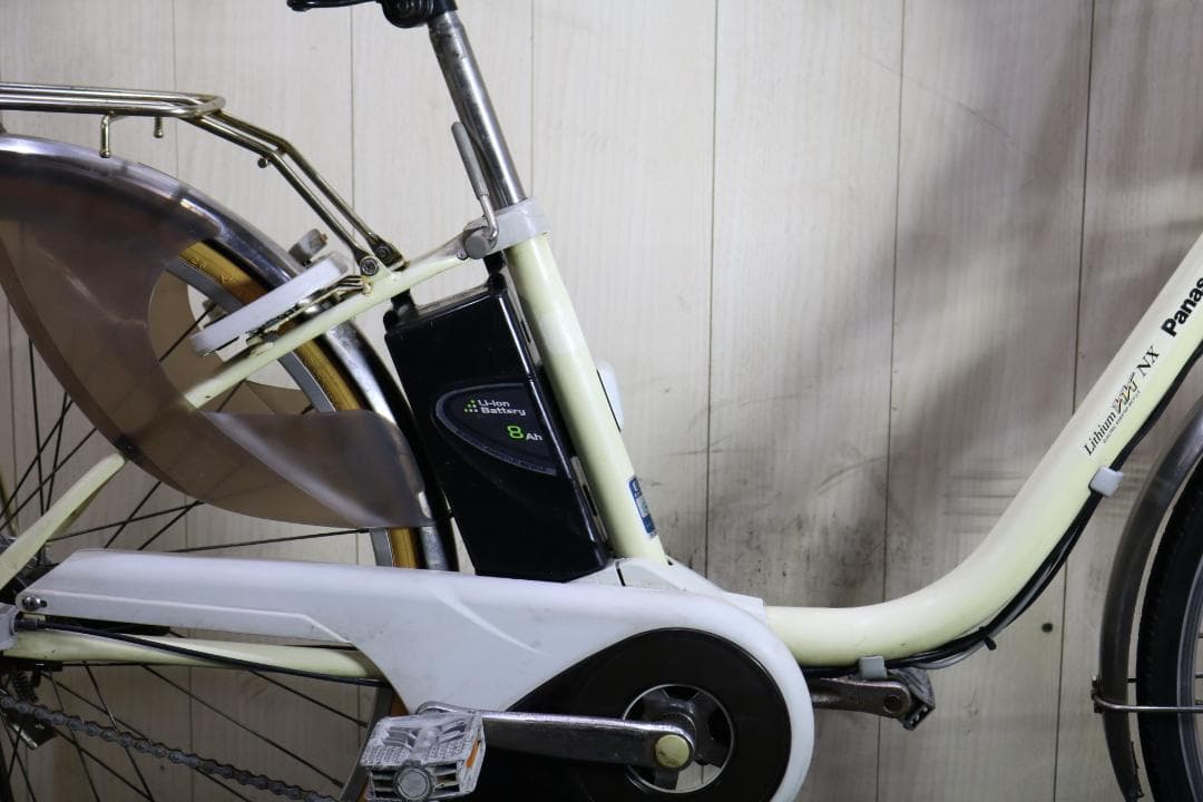 電動アシスト自転車 クリーム色 前カゴ付き