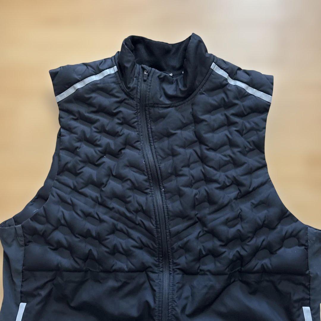 Nike ナイキ　エアロスイフト　ダウンベスト　ブラック