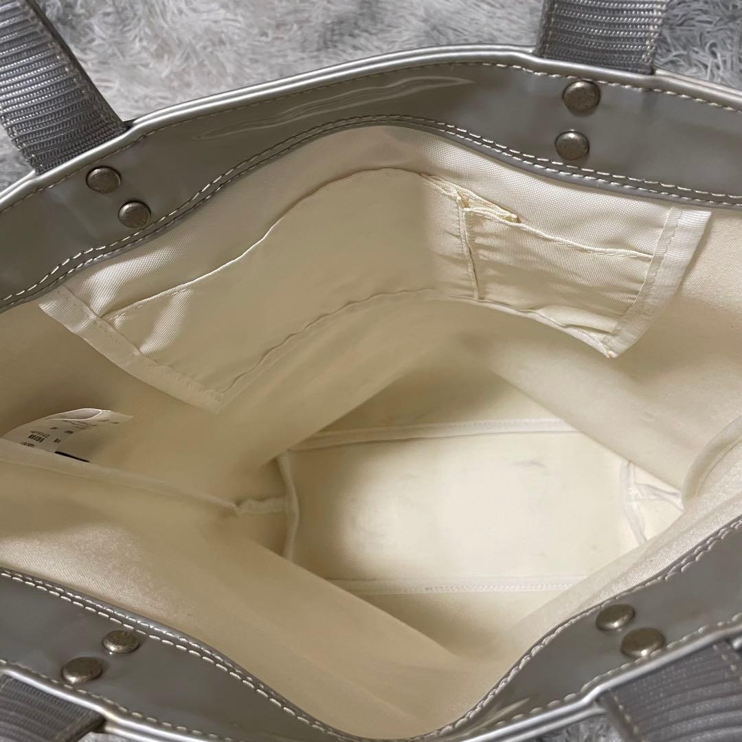 希少品 UMBRO エナメル トートバッグ シルバー×ネイビー