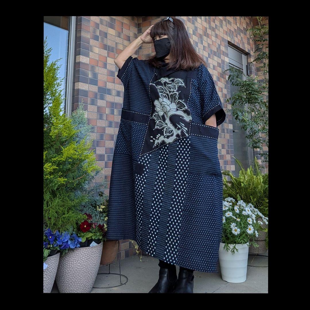 藍染牡丹柄♥古布リメイクワンピース　藍染古布合わせゆったりサイズ