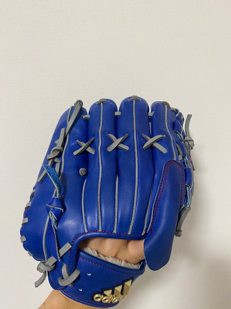 adidas 軟式グローブ 投手用